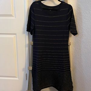 Tommy Hilfiger dark blue dress with textured gold stripes. Size LARGE